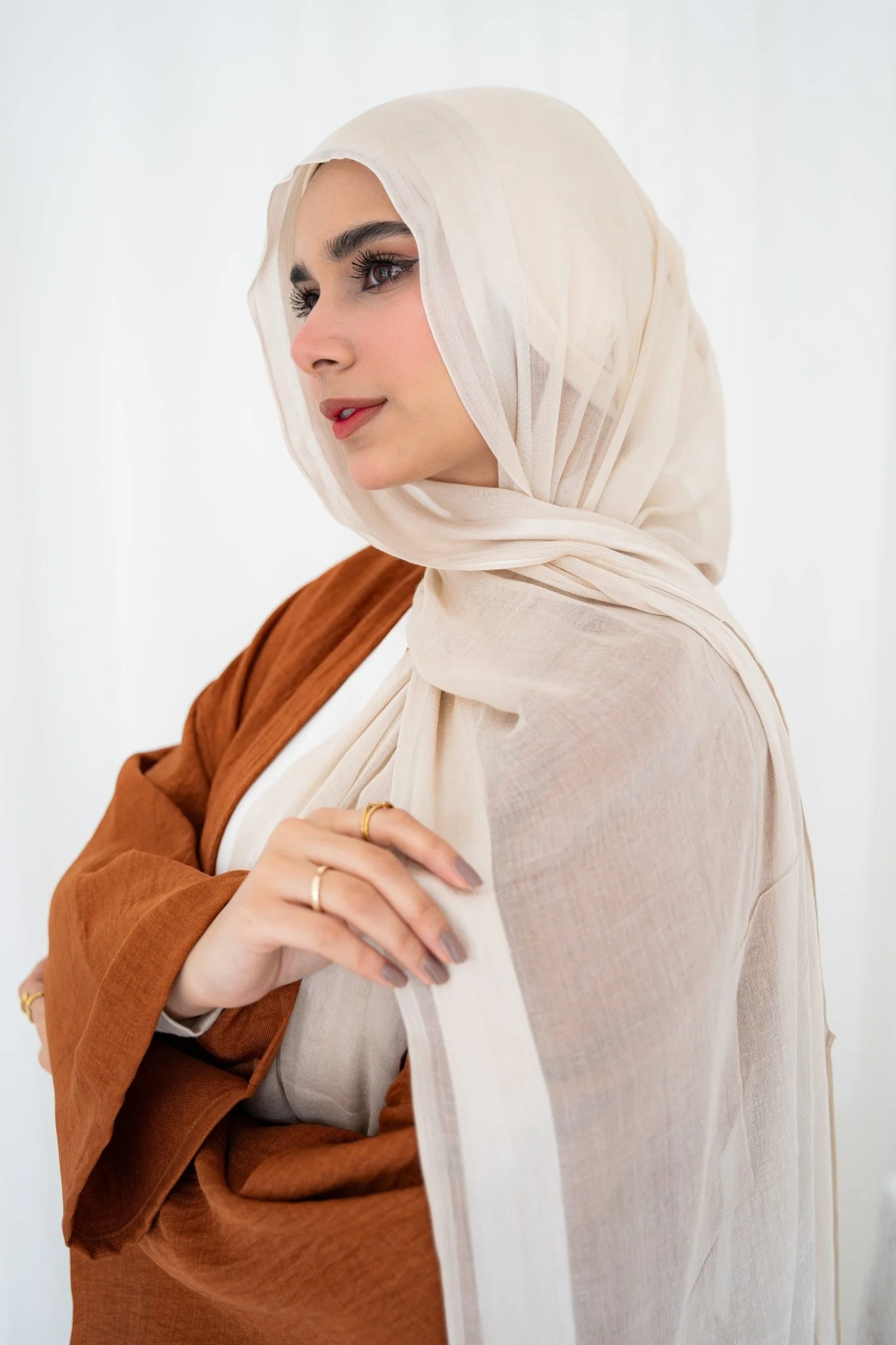 beige Linen - Image 3