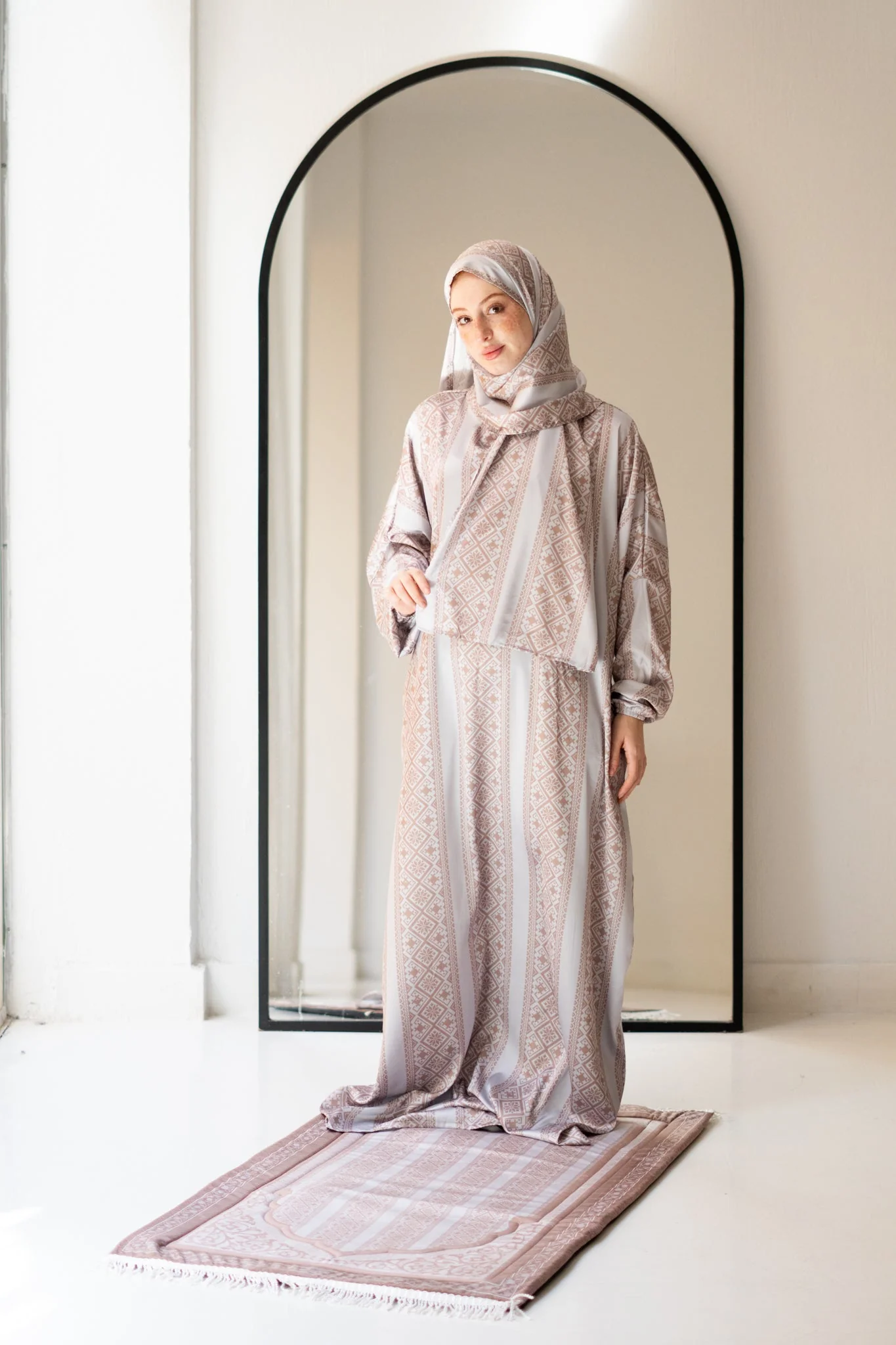 Beige Makramya isdal - Image 3