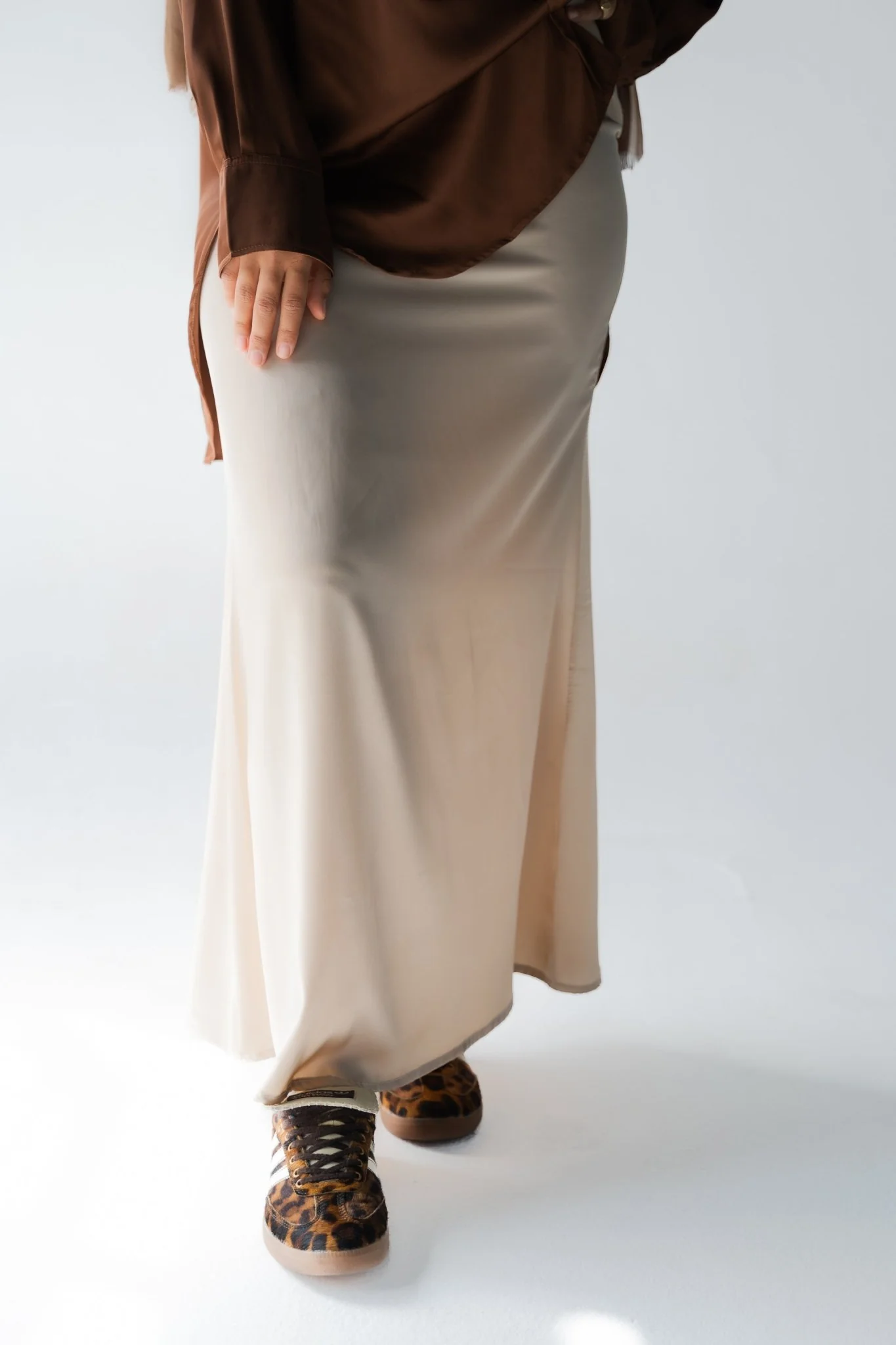 Beige skirt - Image 2