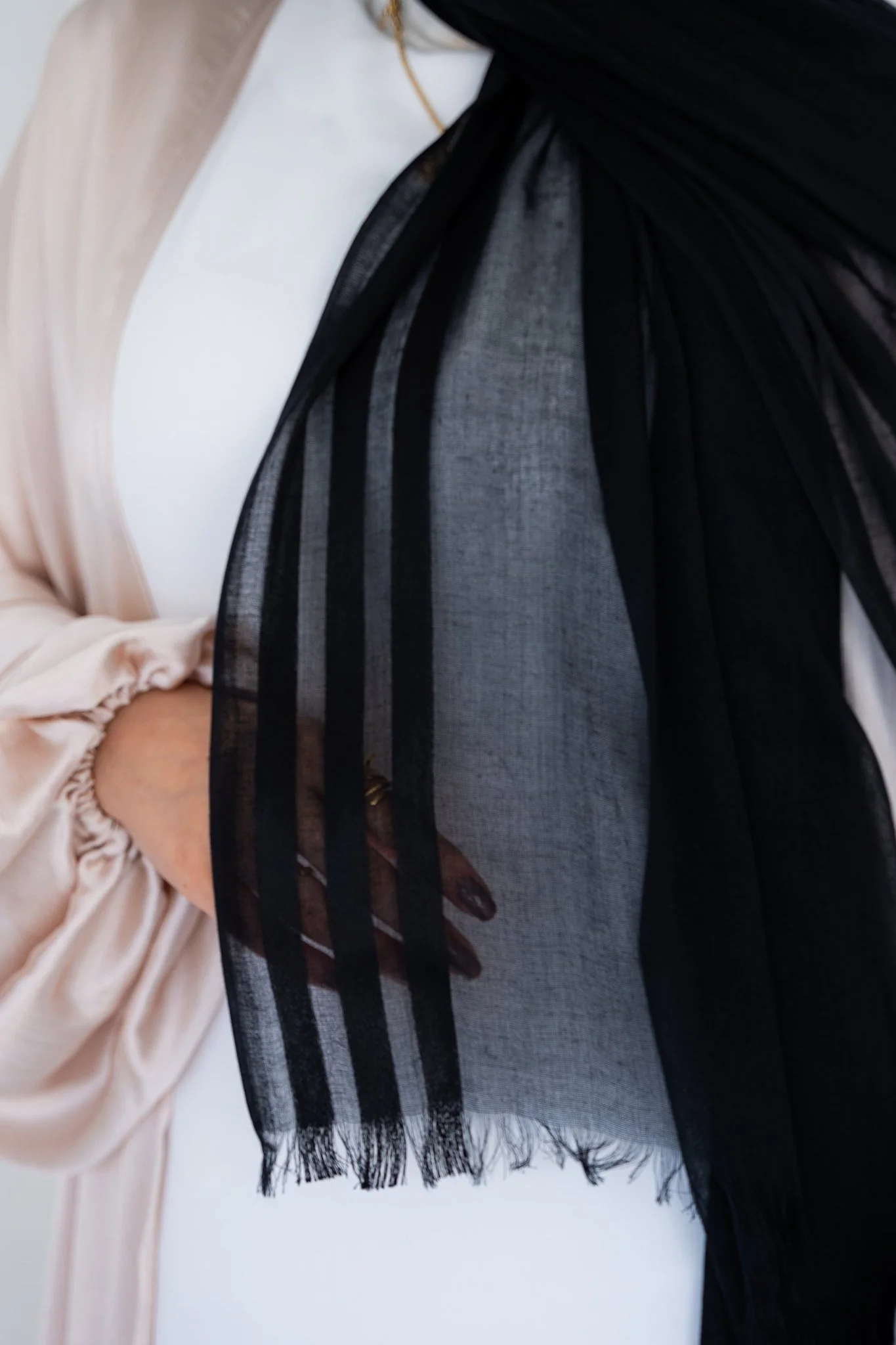 Black Linen - Image 7