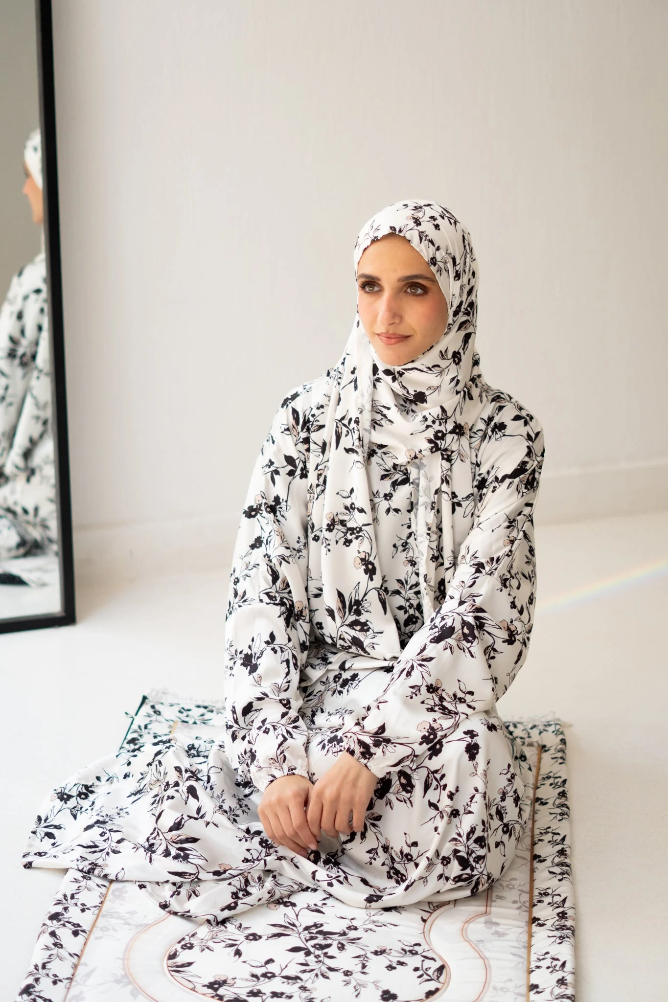 Black & Beige isdal - Image 3