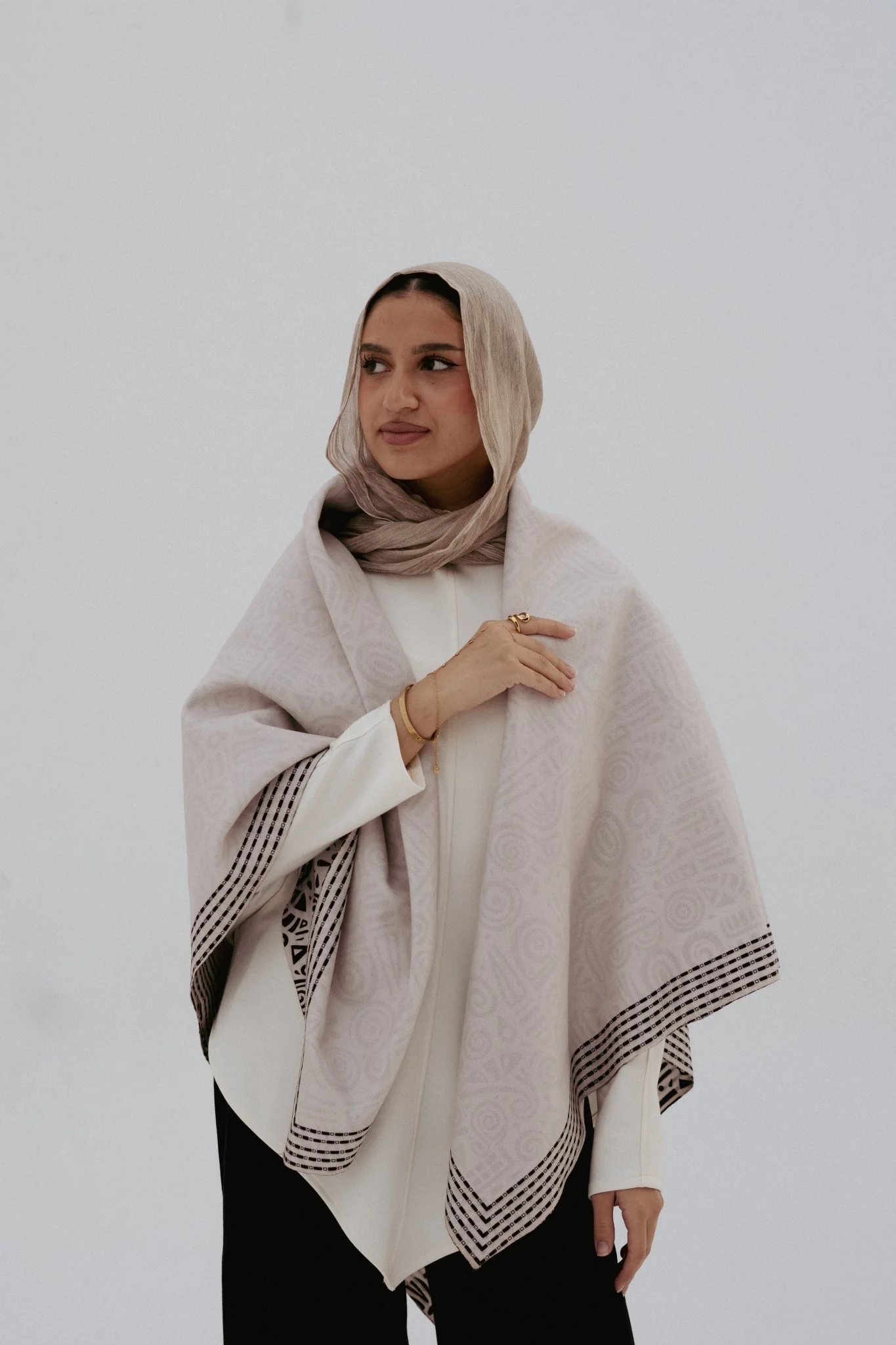 Bold Nature Shawl - Image 6