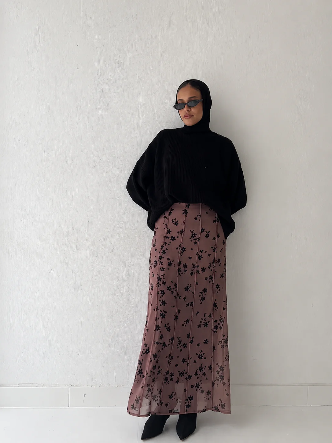 Daisy floral skirt in brown