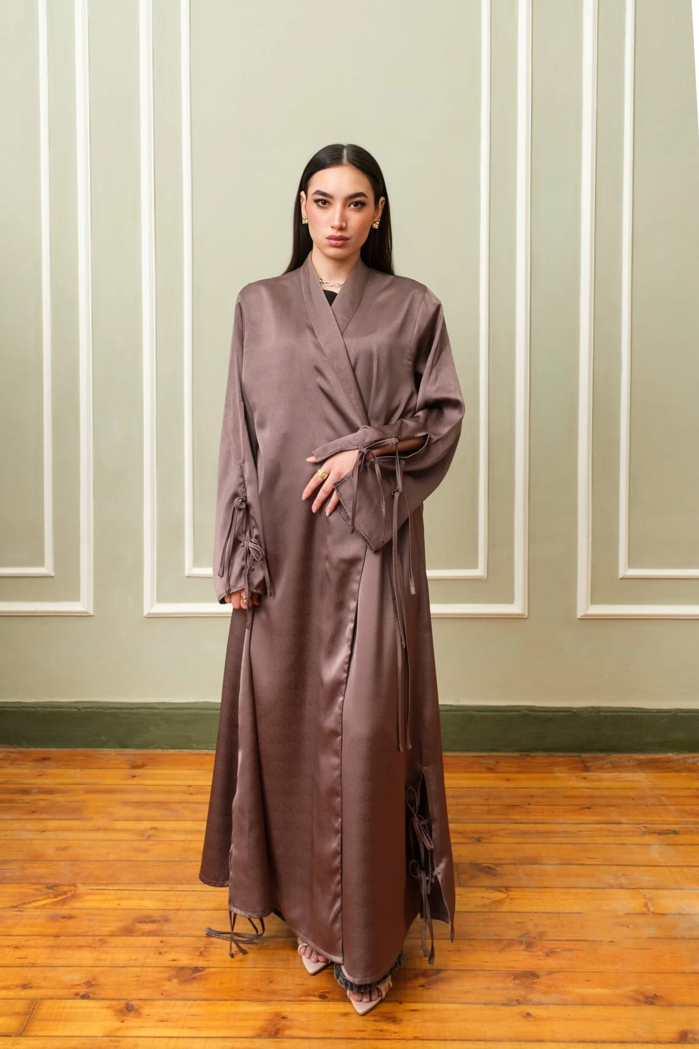 Hameeda abaya