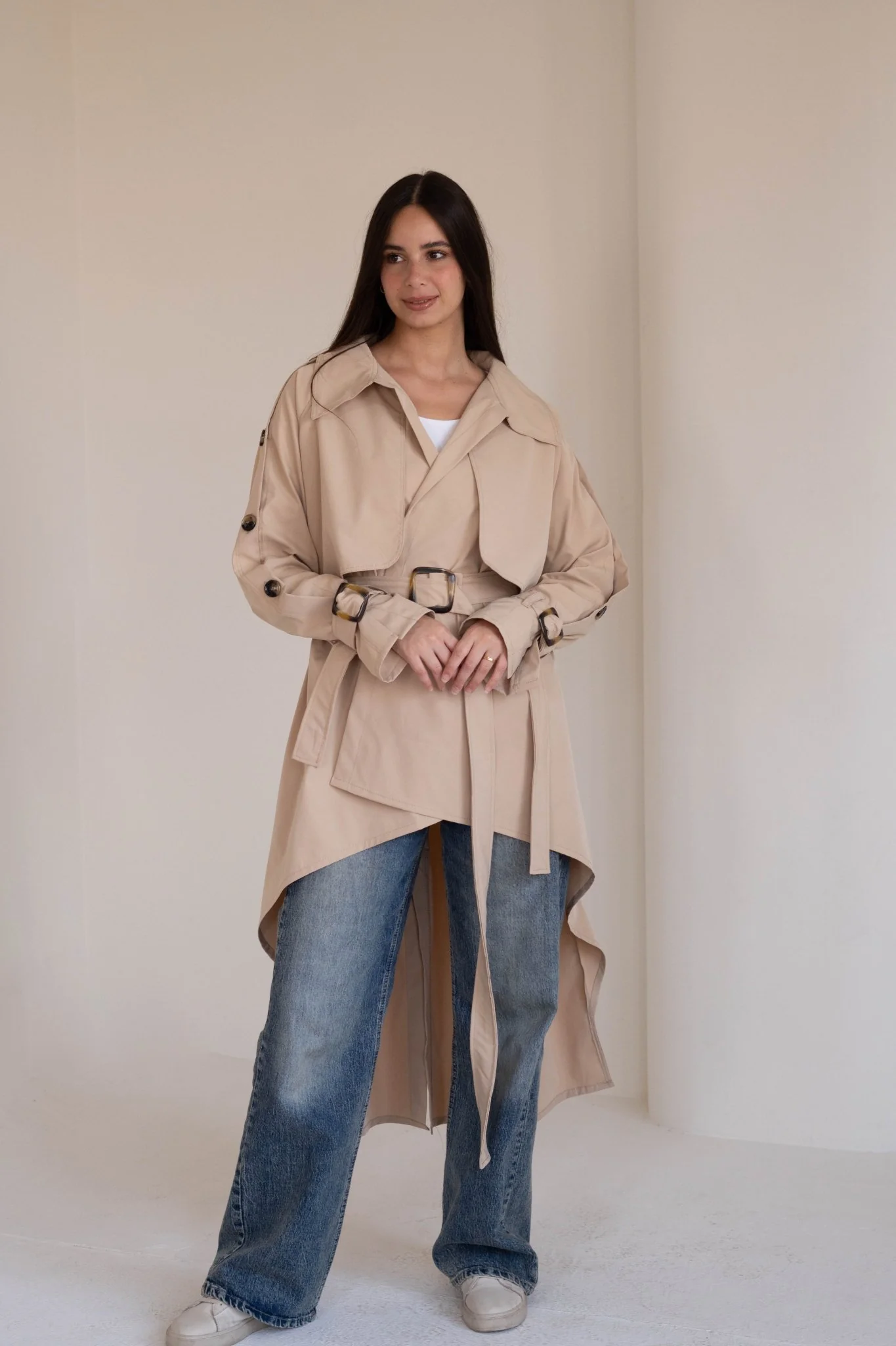Le trench coat in beige - Image 2