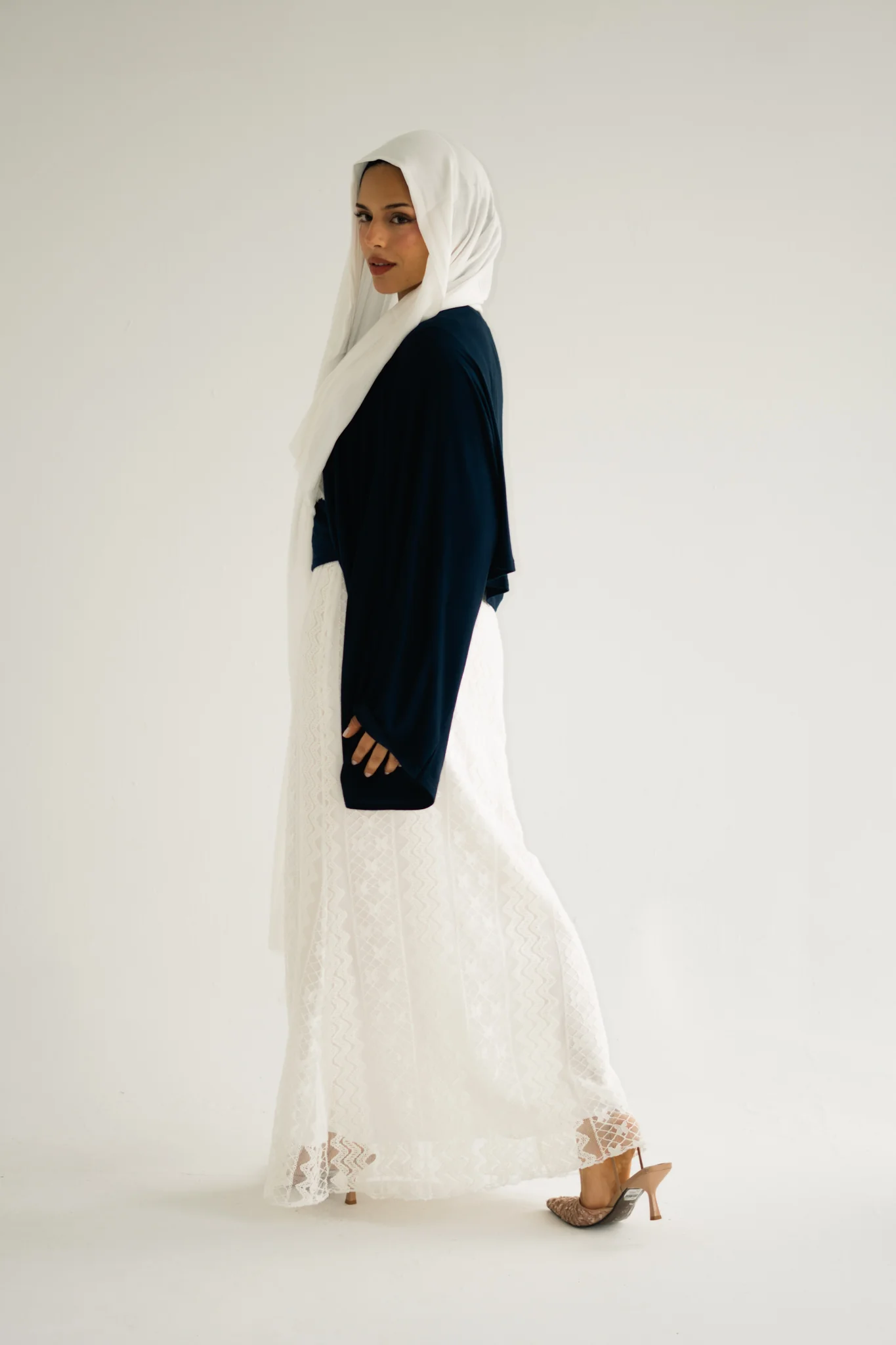 LONG LACE SKIRT - Image 3