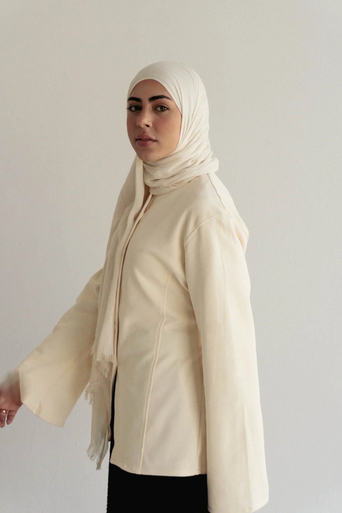 Mira Buttoned Top in crème - Image 2