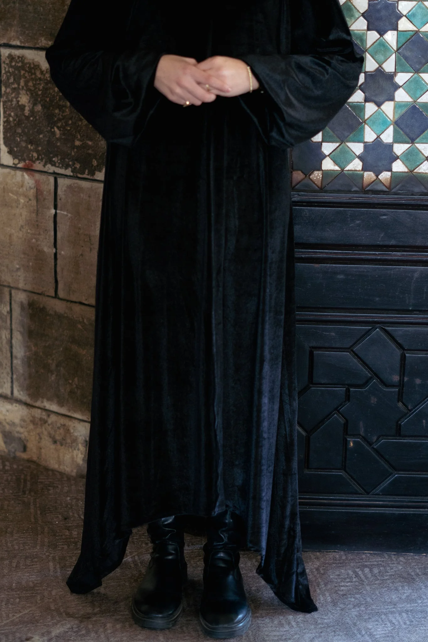 Velvet Longline Abaya Dress - Image 4
