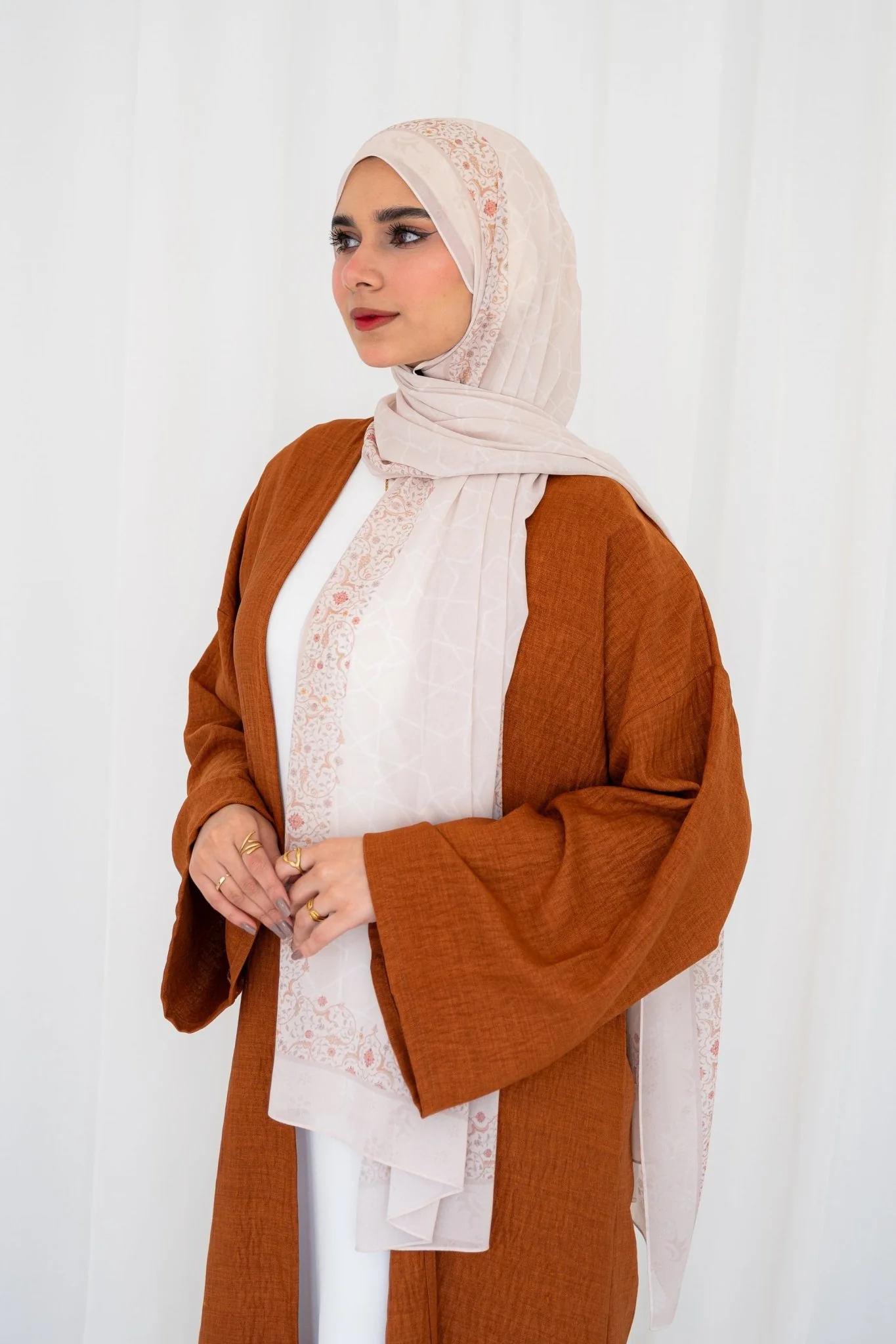 Andalusian grace - Image 3