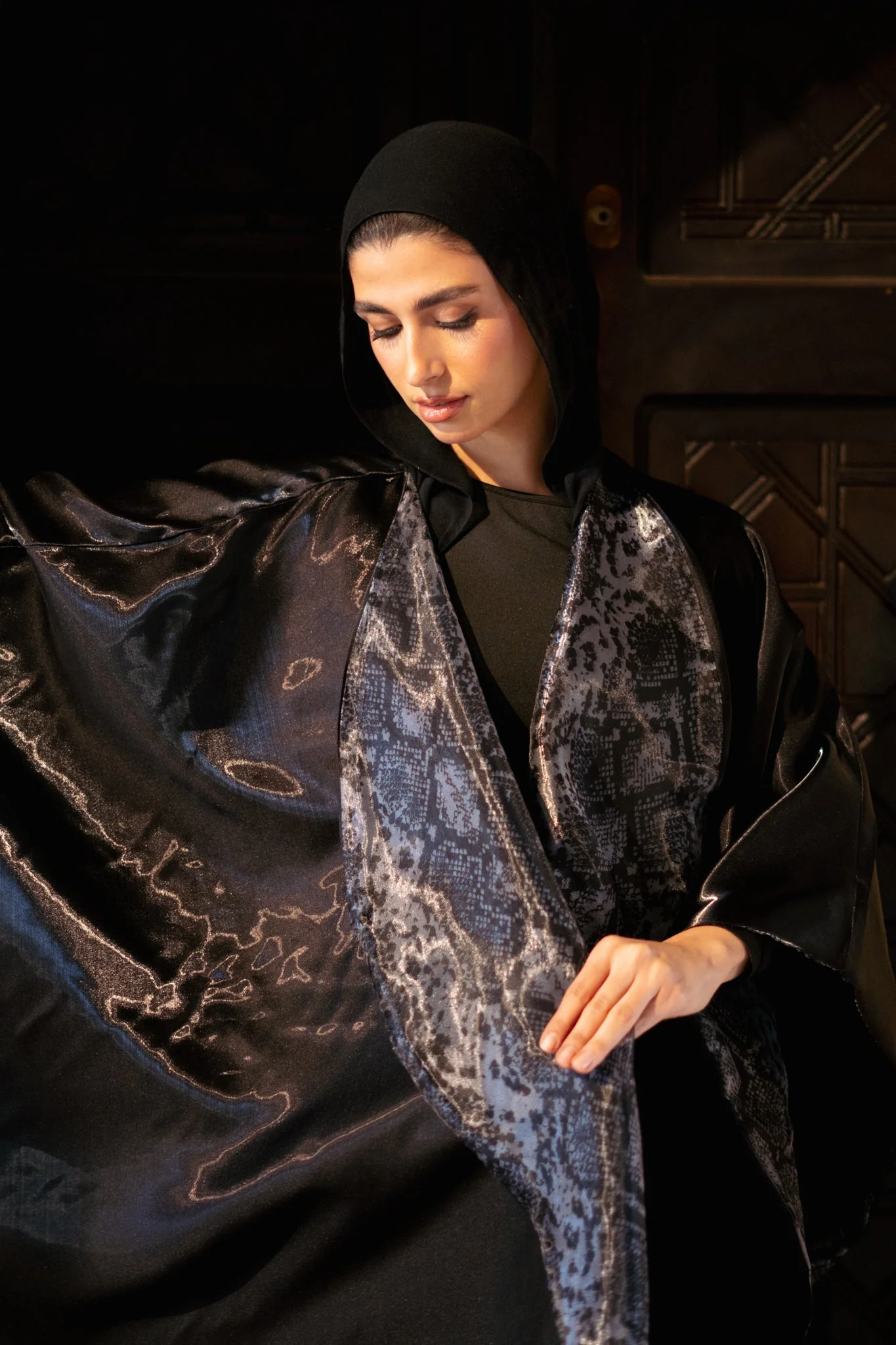 Black Glow Reversible Caftan - Image 5