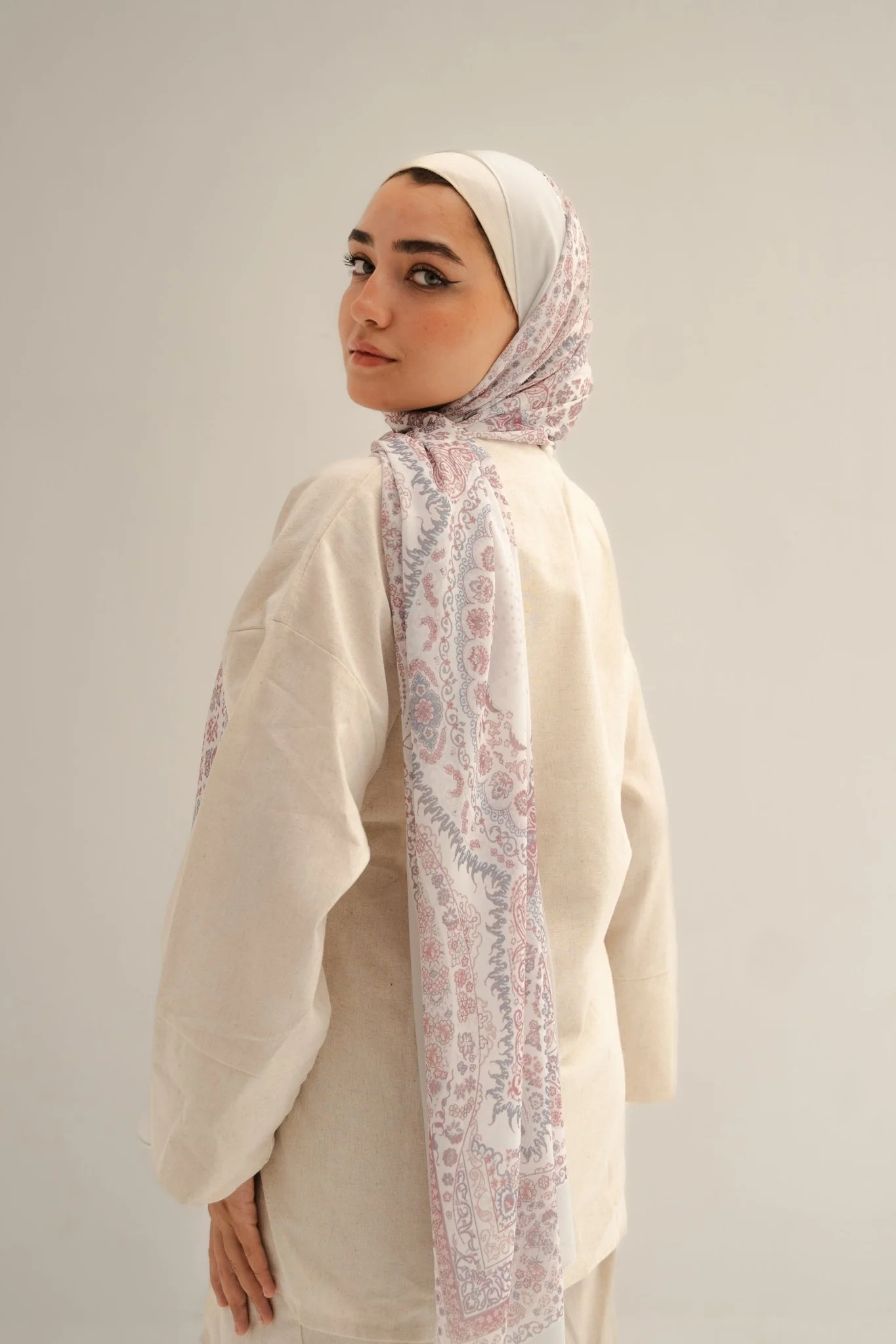 Mon - Image 4