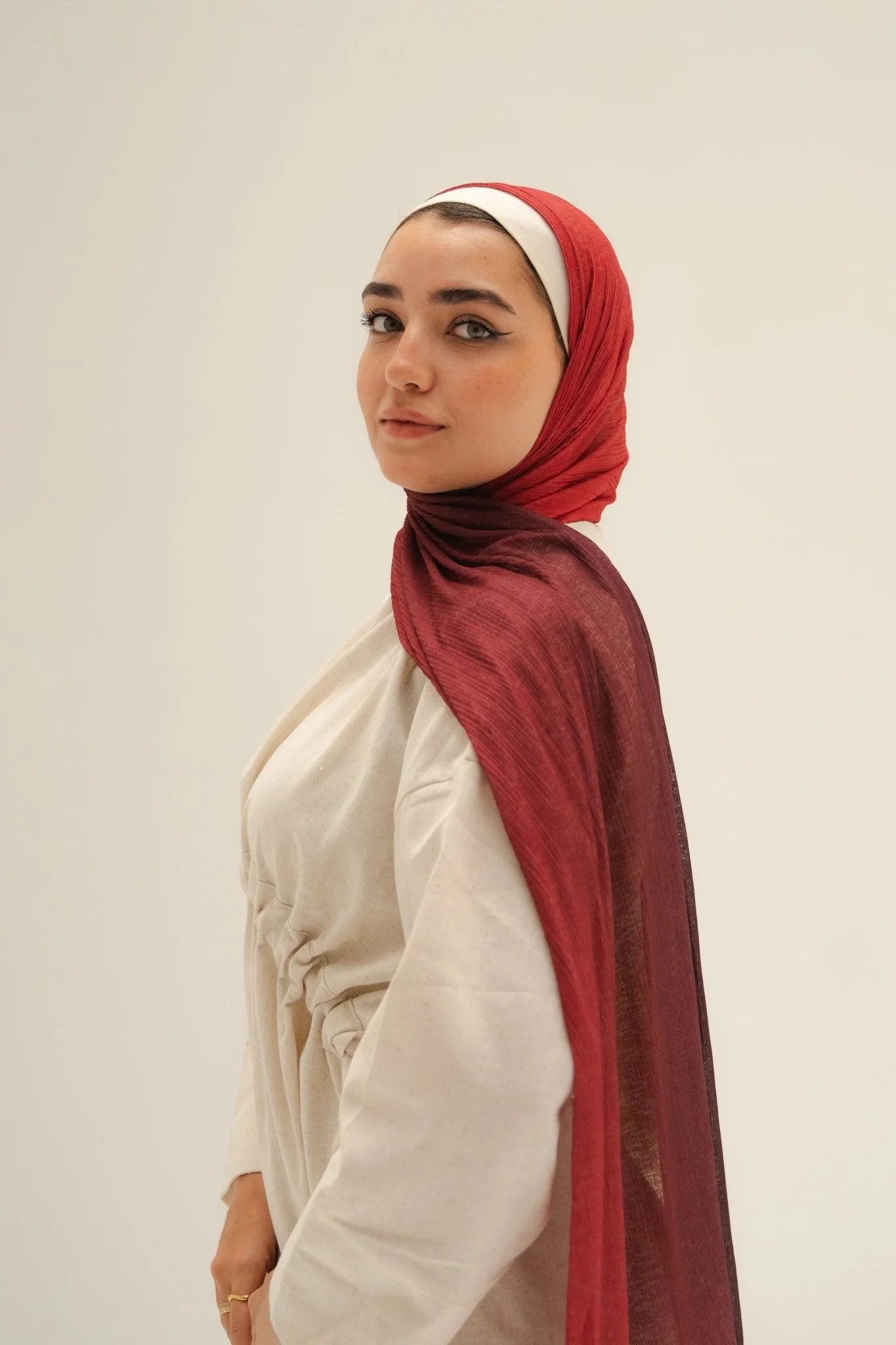 Dust Maroon - Image 3