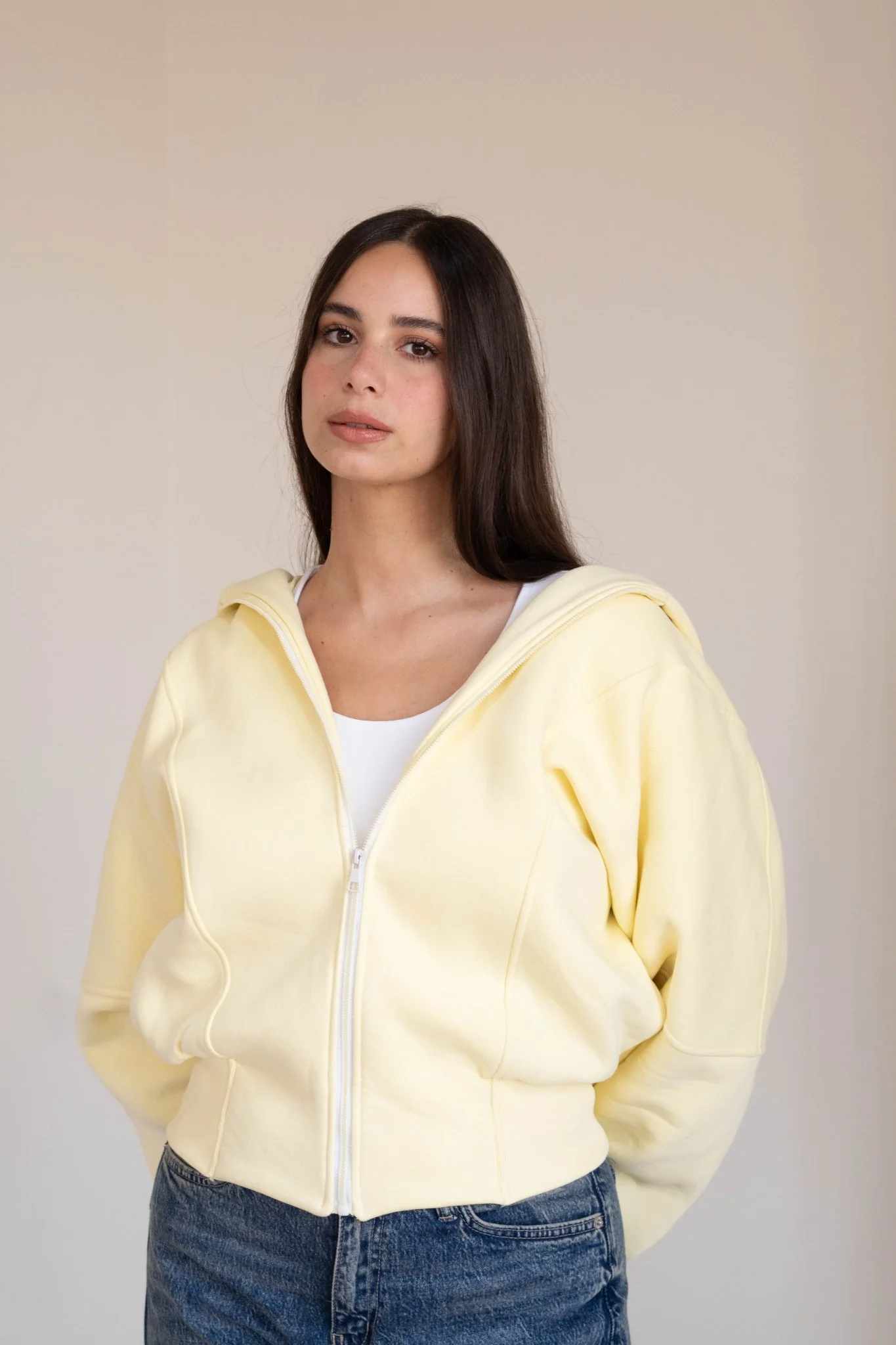 Sweatshirt | Cropped Hoodie - Image 2