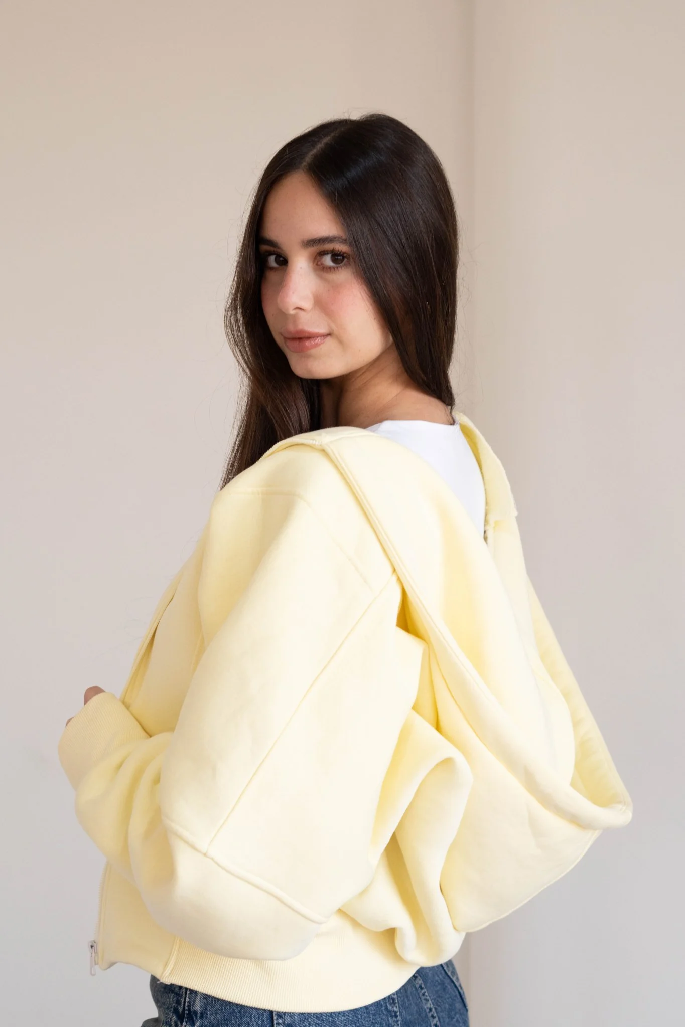 Sweatshirt | Cropped Hoodie - Image 4