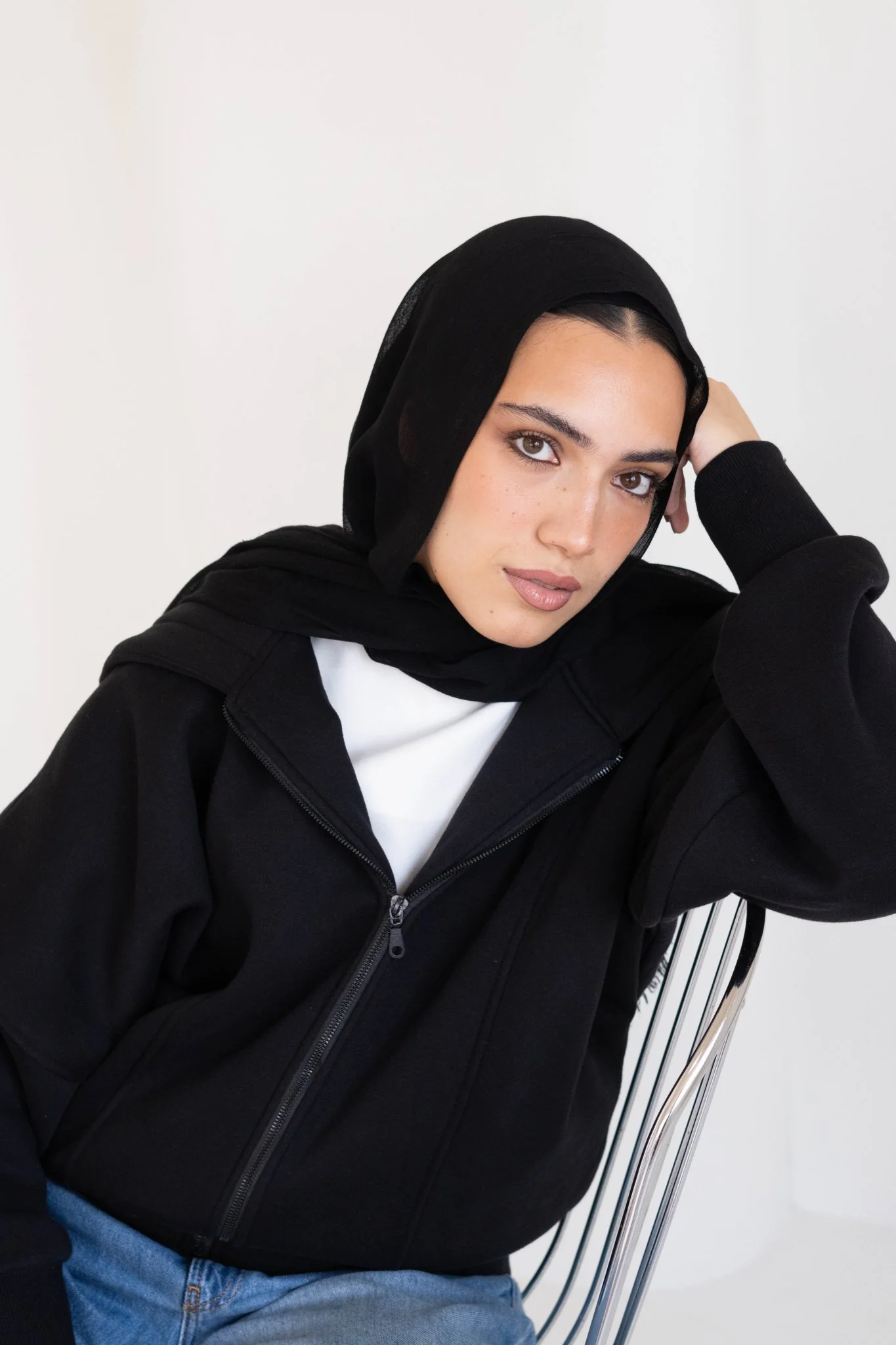 Sweatshirt | Cropped Hoodie - Image 4