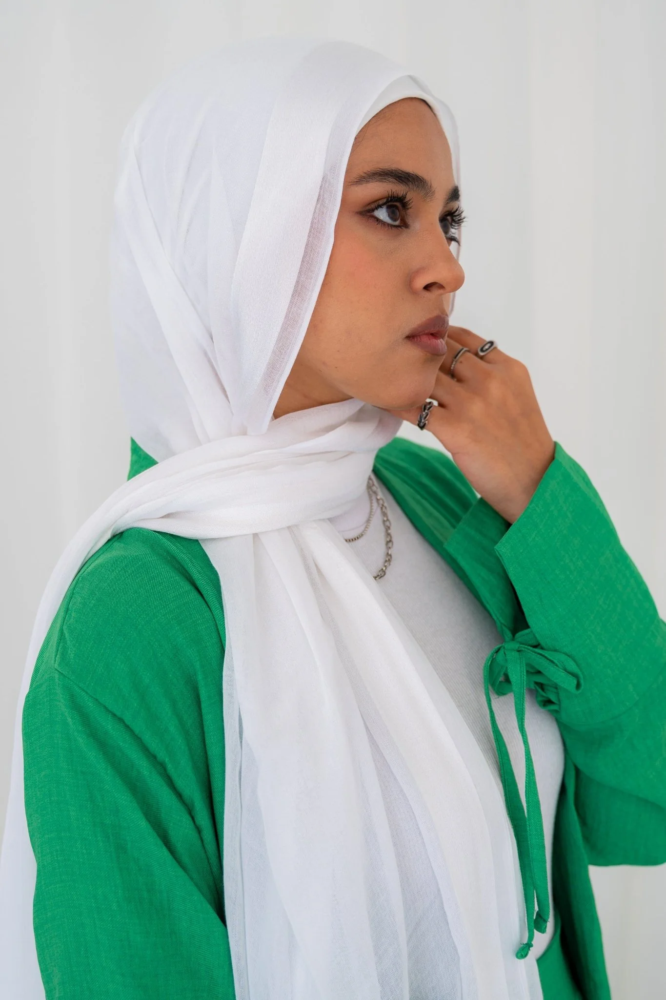 White Linen - Image 5