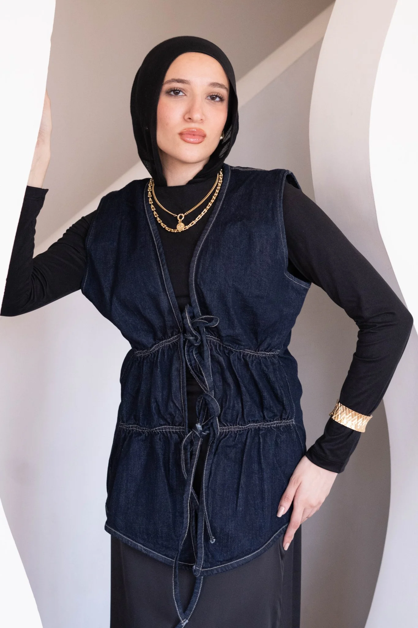 yascelina tie-front top in denim - Image 3